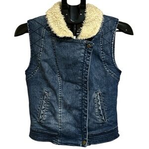 Daughters of the Liberation (Anthropologie) Sherpa-lined. Blue Denim Vest